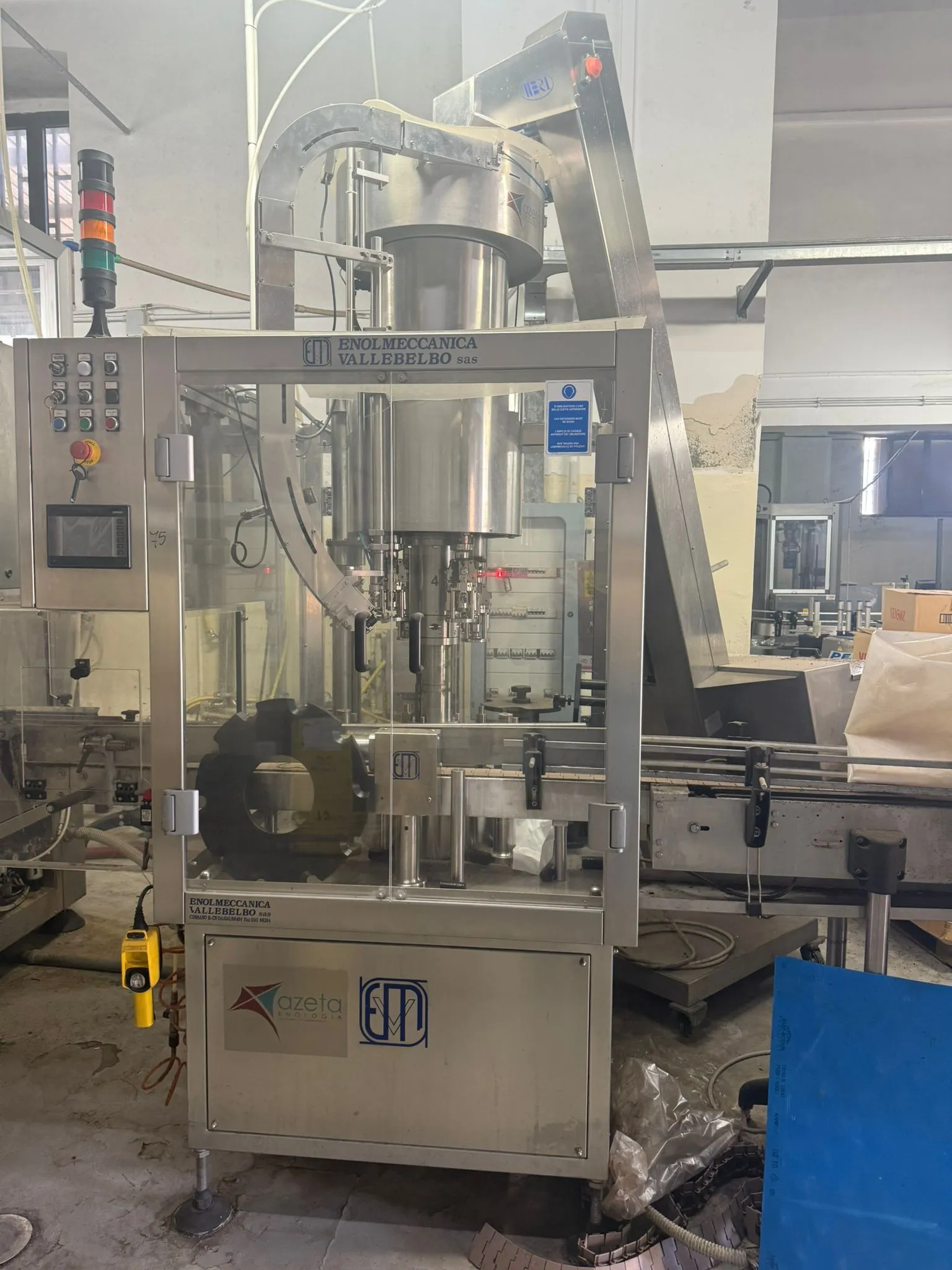 Enolmeccanica Vallebelbo Stelvin capper